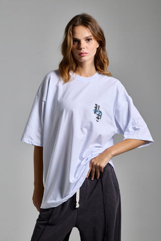beyaz kadin p.a. graphic tee passion athletics