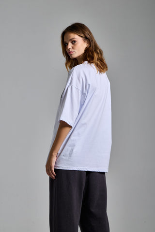 beyaz kadin passion disorder tee passion athletics