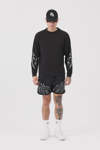 Erkek model üzerinde siyah Inferno Graphic Longsleeve, video (test)