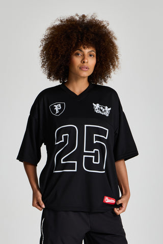 Kadın model üzerinde siyah Varsity Jersey, önden görünüm